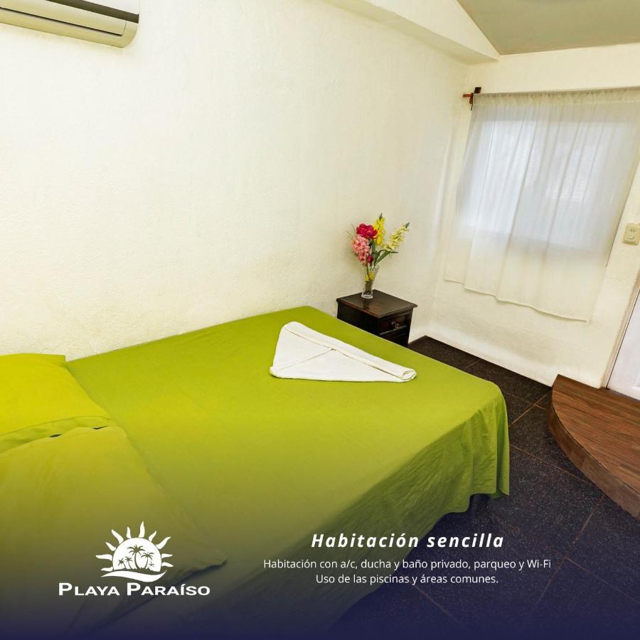 Hotel Playa Paraiso Monterrico Exteriör bild