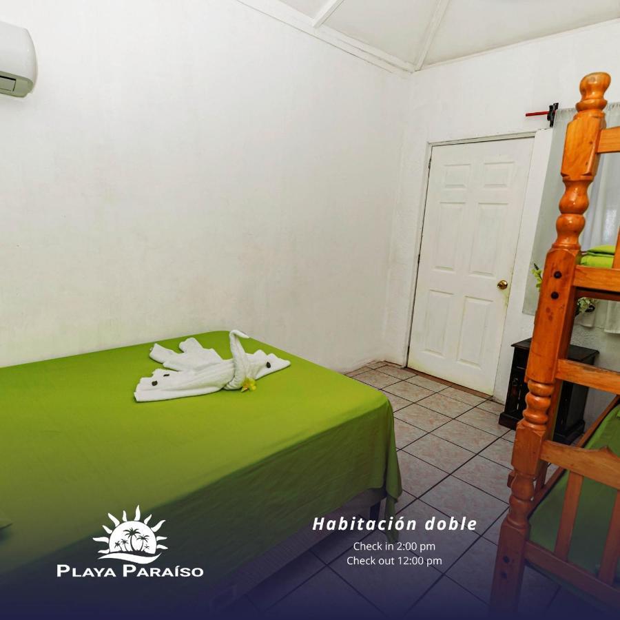 Hotel Playa Paraiso Monterrico Exteriör bild